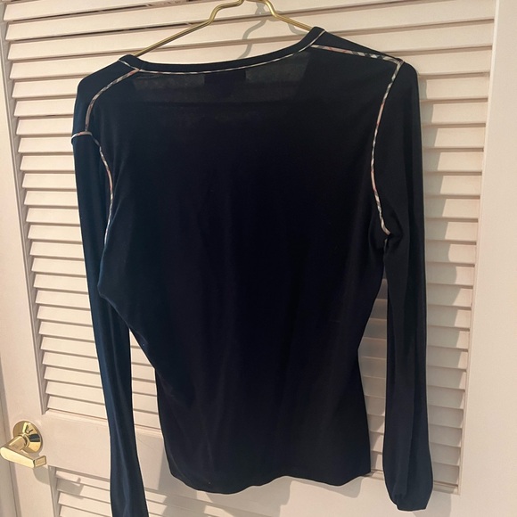 Burberry long sleeve top. Size M and great condition. Classic & comfortable! - Picture 3 of 6